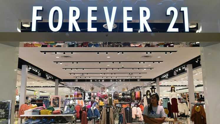Forever 21 tries to re-enter UK and Europe with a new strategy; goes e-commerce only!