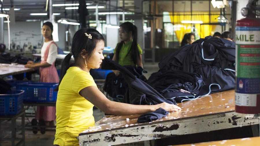 Garment workers in Myanmar refuse to sign employment contract