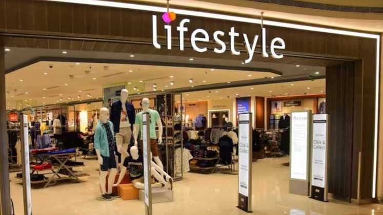 Lifestyle focuses on expansion despite slow sales